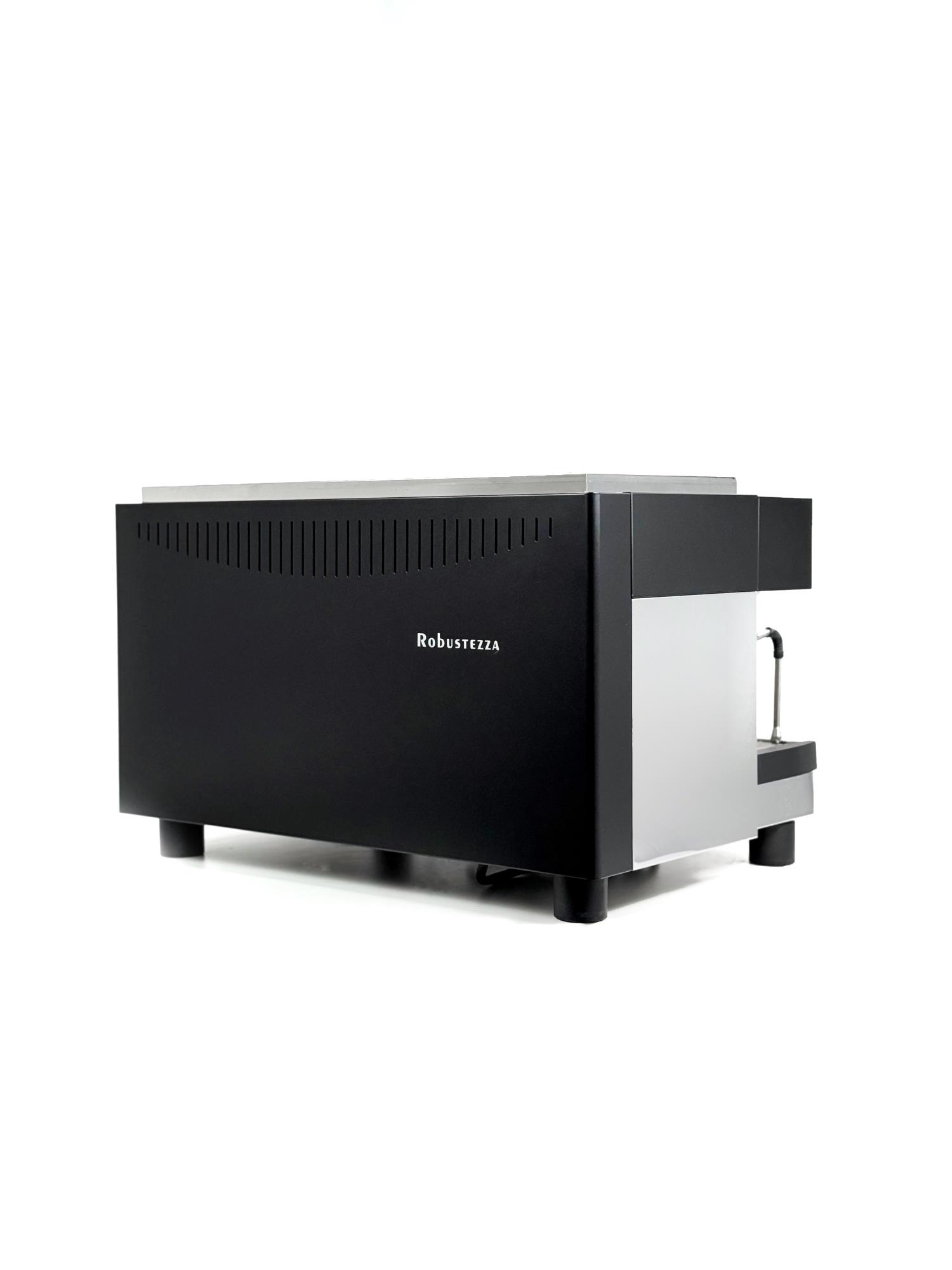 КОФЕМАШИНА ПОЛУАВТОМАТ ROBUSTEZZA STH2M/ ЧЕРНАЯ+ВЫСОКАЯ ГРУППА 1Ф — 3