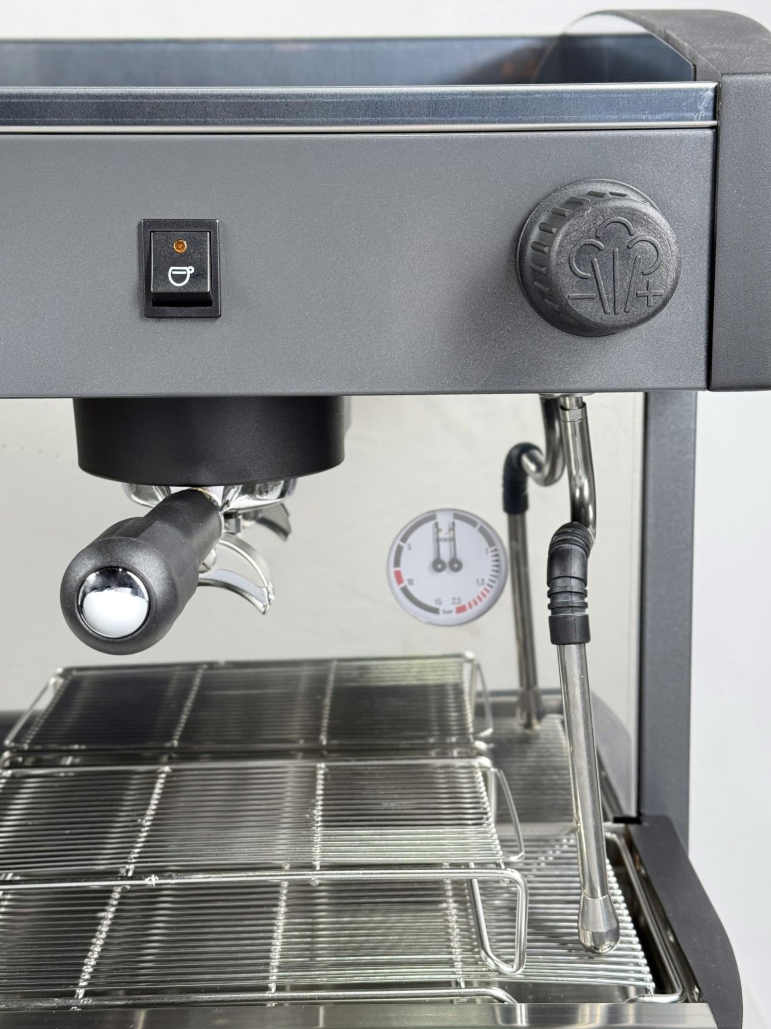 КОФЕМАШИНА ПОЛУАВТОМАТ ROBUSTEZZA ST2M/ ЧЕРНАЯ+ВЫСОКАЯ ГРУППА МУЛЬТИФАЗНАЯ — 5