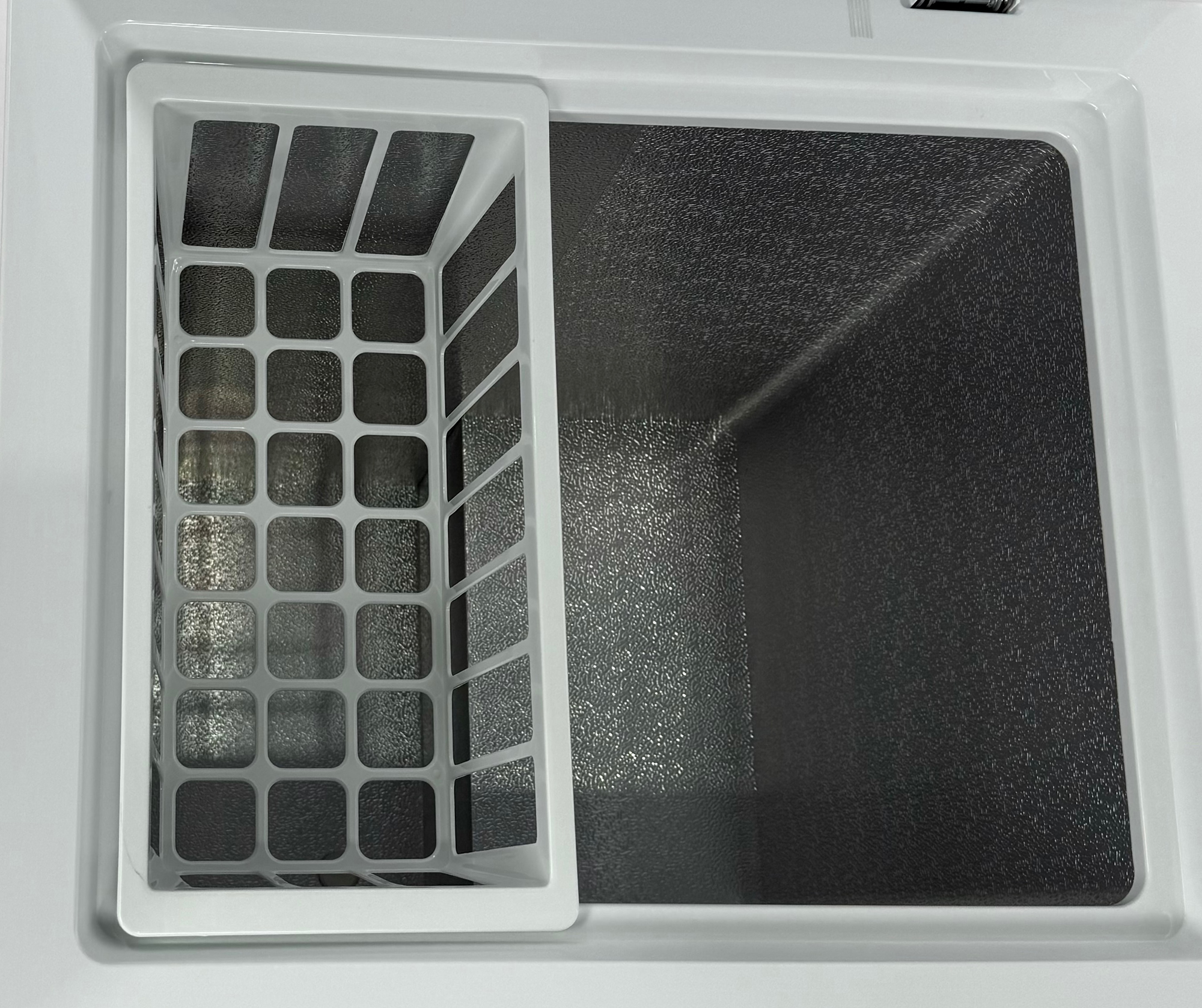ЛАРЬ МОРОЗИЛЬНЫЙ HURAKAN HKN-BD100 — 6