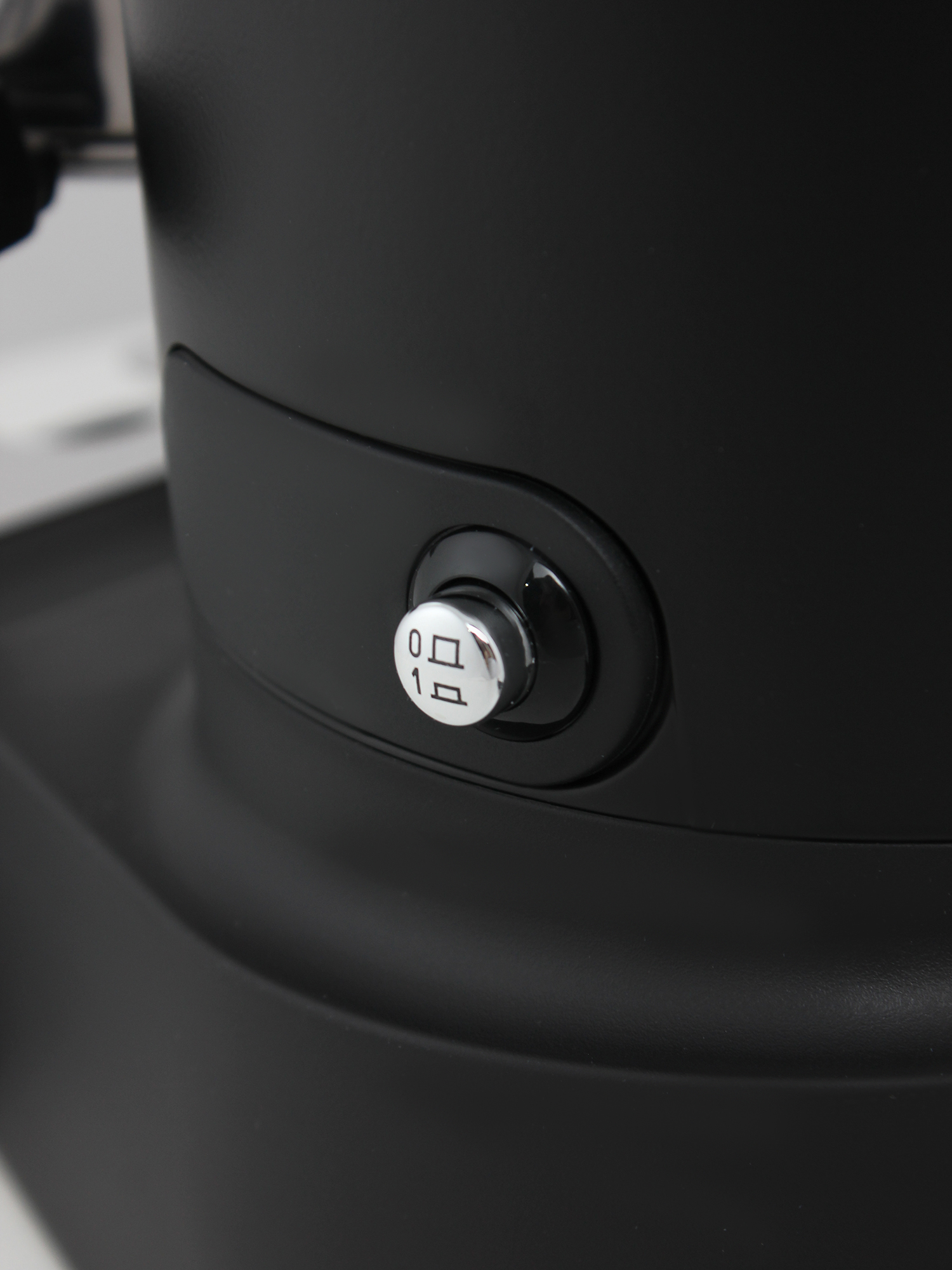 КОФЕМОЛКА LEON 700D ЧЕРНЫЙ — 7